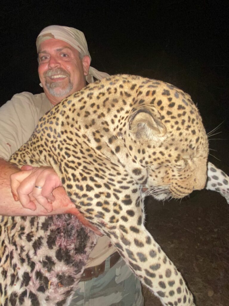 2cfb5bbf ef62 49dc b115 38f373f17960 768x1026