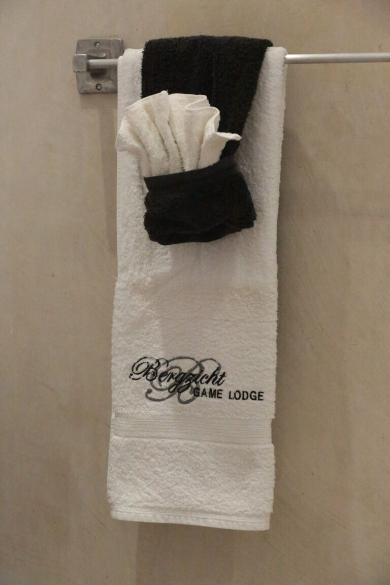 BathroomNBP 7292 768x1152