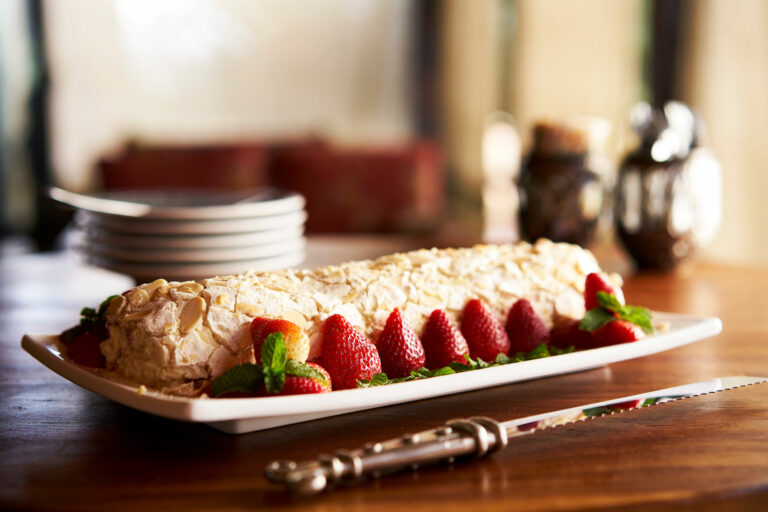 Zak19 AruSafaris Food 01062 768x512