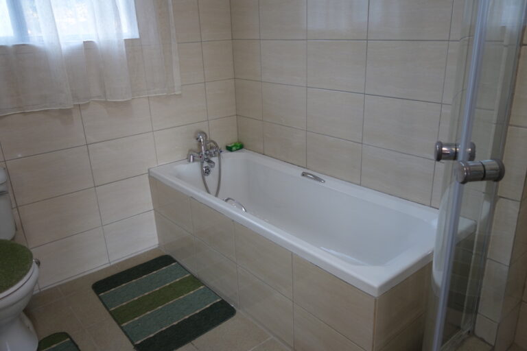 UNADJUSTEDNONRAW thumb 8b1 768x512