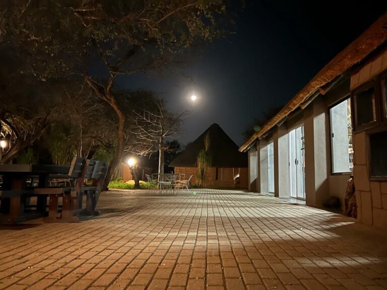 Eland Safari camp 1 768x576