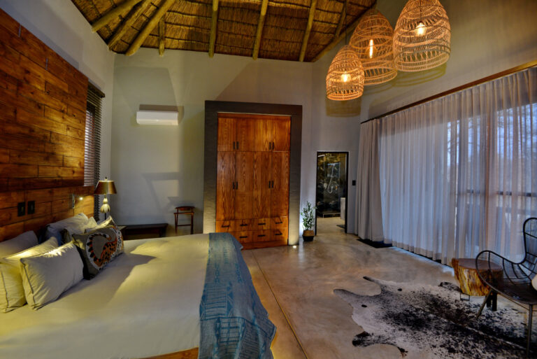 Nick Nolte Safaris August 102 768x513