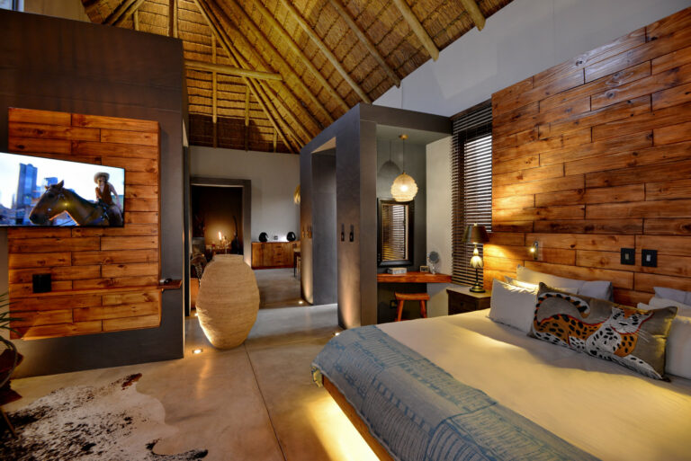 Nick Nolte Safaris August 105 768x513