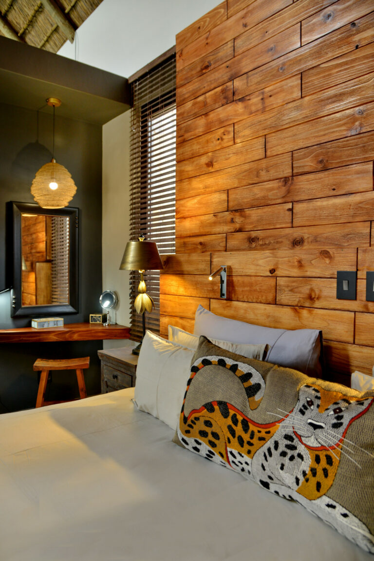 Nick Nolte Safaris August 117 768x1151