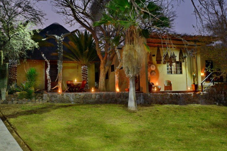 Nick Nolte Safaris August 159 768x513